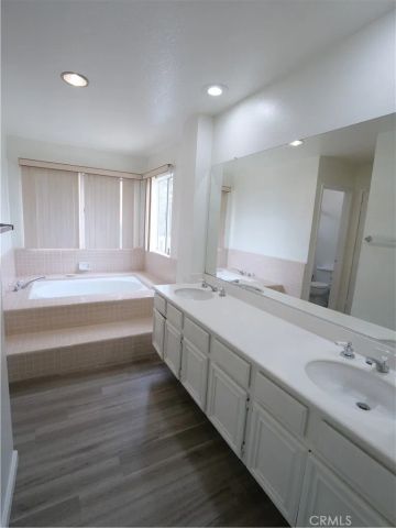 25051 Amberwood, Mission Viejo, CA 92692