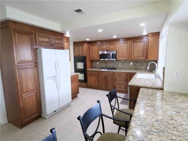 25051 Amberwood, Mission Viejo, CA 92692