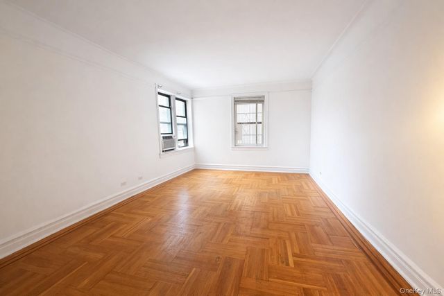 35-50 82 St 4A, Jackson Heights, NY 11372