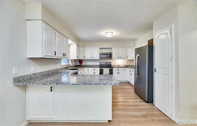 10427 Forest Trails Drive, Foristell, MO 63348