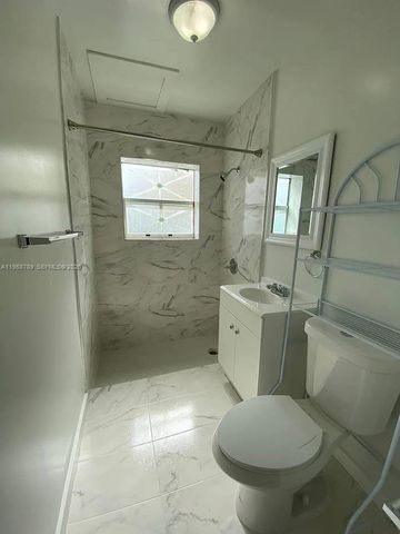 2126 NW Flagler Ter 2, Miami, FL 33125