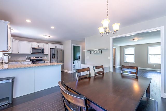 14 Daniel Webster Drive, Merrimack, NH 03054
