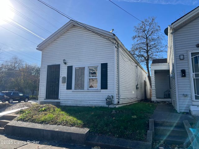 2202 Griffiths Ave, Louisville, KY 40212