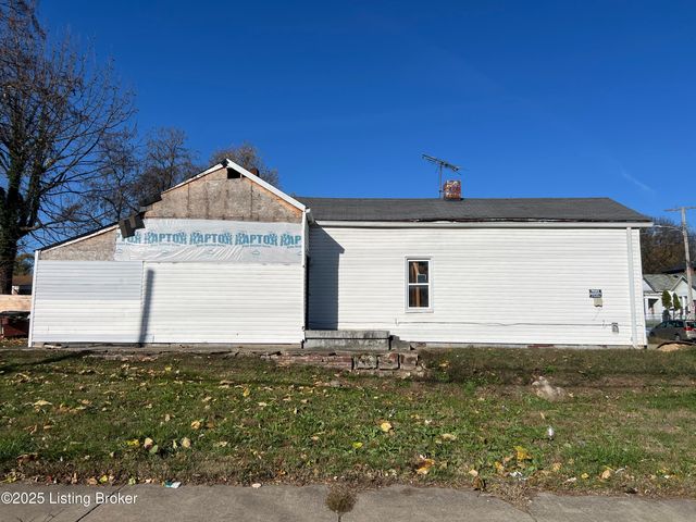 2202 Griffiths Ave, Louisville, KY 40212