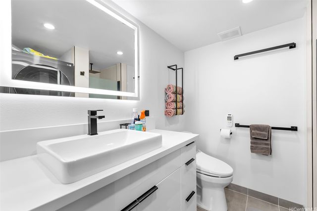 2215 Aloha Drive DH1101, Honolulu, HI 96815