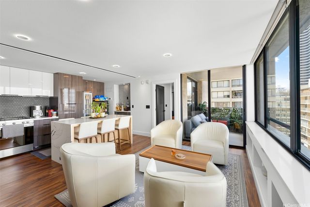 2215 Aloha Drive DH1101, Honolulu, HI 96815