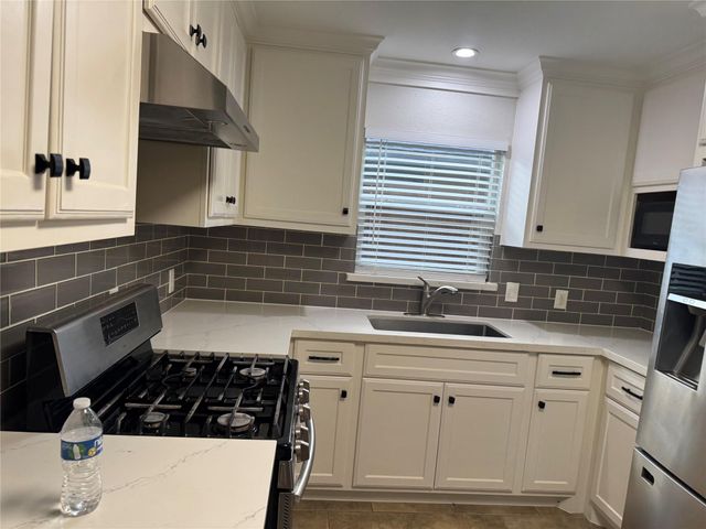 534 Sulphur Street, Houston, TX 77034