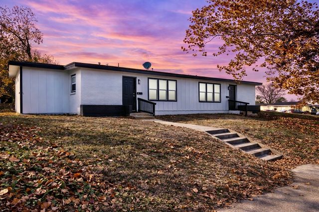 36 Twining Drive, Denison, TX 75020