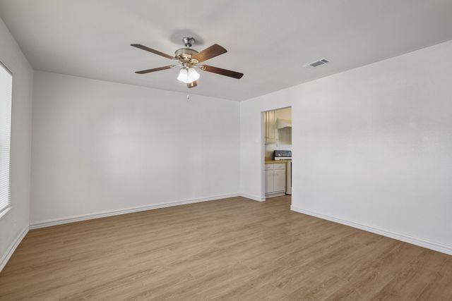 36 Twining Drive, Denison, TX 75020