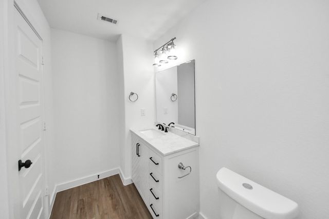 7312 Wileyvale Drive D, Houston, TX 77016