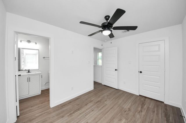 7312 Wileyvale Drive D, Houston, TX 77016