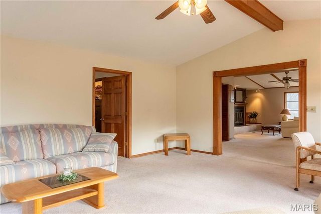 948 McIntosh Hill Road, Foley, MO 63341