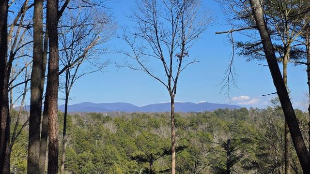 153 Red Oak Trail, Ellijay, GA 30540