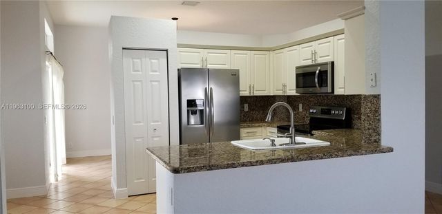 1101 Tupelo Way, Weston, FL 33327