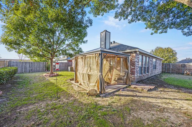 3625 Garden Springs Drive, Fort Worth, TX 76123