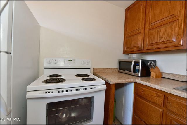 705 HUCKLEBERRY Street, El Paso, TX 79903