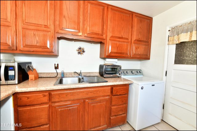 705 HUCKLEBERRY Street, El Paso, TX 79903