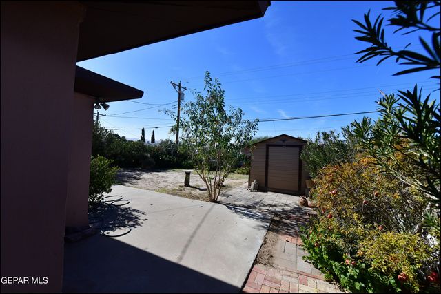 705 HUCKLEBERRY Street, El Paso, TX 79903