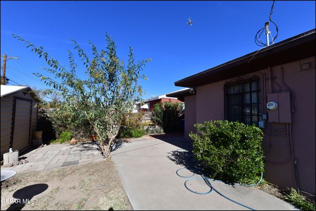 705 HUCKLEBERRY Street, El Paso, TX 79903