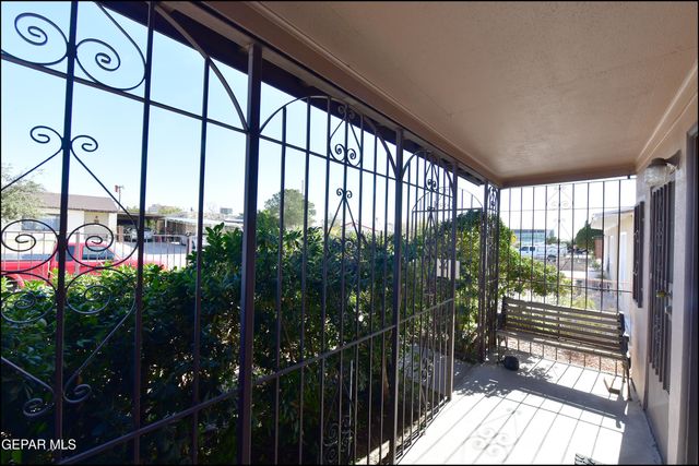 705 HUCKLEBERRY Street, El Paso, TX 79903