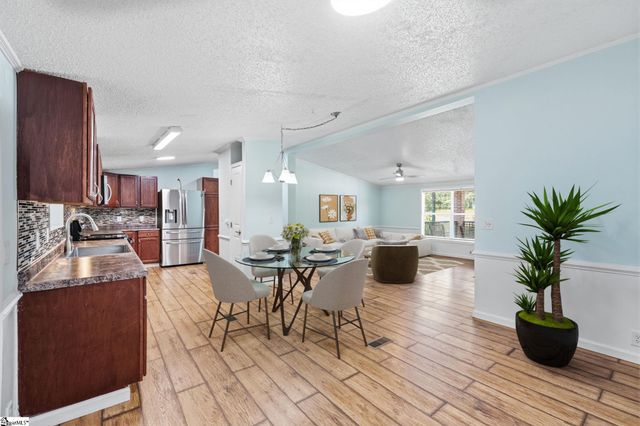 128 Kentmont Lane, Greer, SC 29651