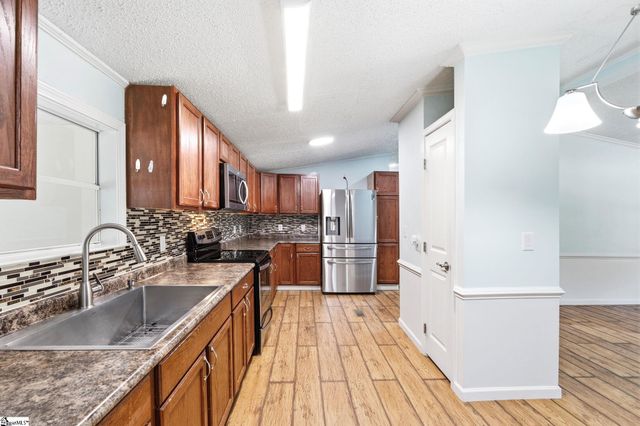 128 Kentmont Lane, Greer, SC 29651