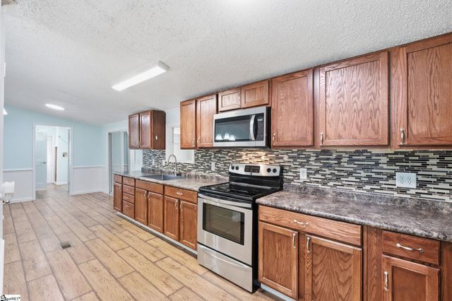 128 Kentmont Lane, Greer, SC 29651