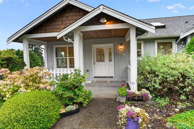 13204 Emerald Drive NW, Gig Harbor, WA 98329