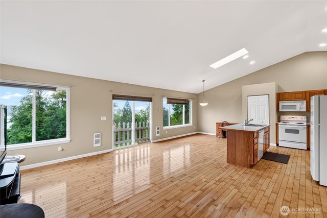 13204 Emerald Drive NW, Gig Harbor, WA 98329