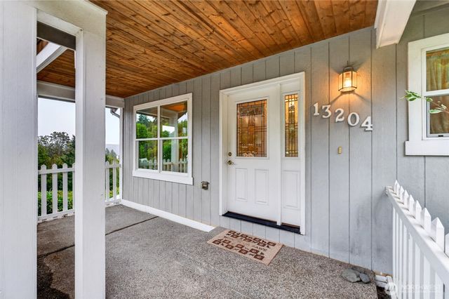 13204 Emerald Drive NW, Gig Harbor, WA 98329