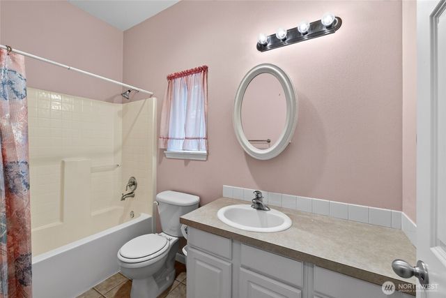 13204 Emerald Drive NW, Gig Harbor, WA 98329