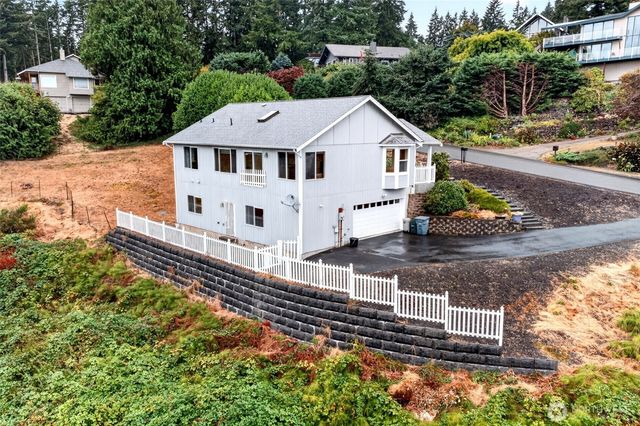 13204 Emerald Drive NW, Gig Harbor, WA 98329