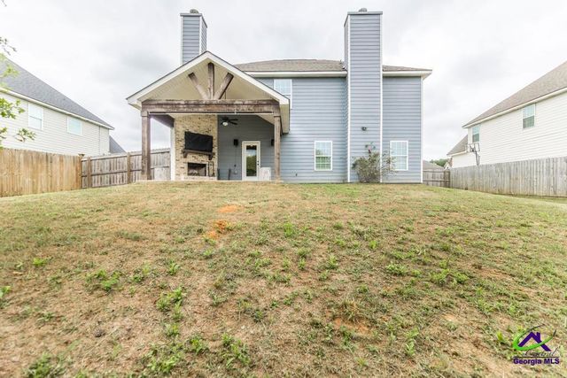 203 Amberley Court, Kathleen, GA 31047
