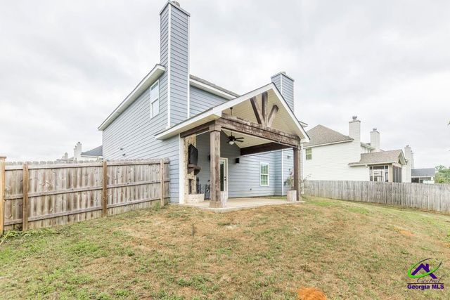 203 Amberley Court, Kathleen, GA 31047