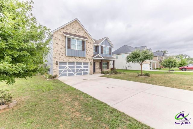 203 Amberley Court, Kathleen, GA 31047