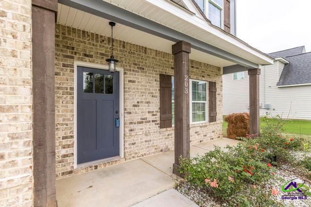 203 Amberley Court, Kathleen, GA 31047