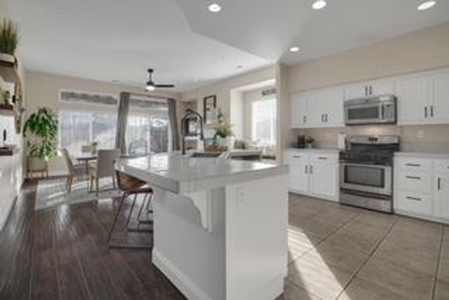 2500 Novi Dr, Riverbank, CA 95367