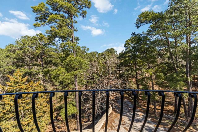 128 Kaupo DR, Bastrop, TX 78602