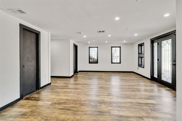 128 Kaupo DR, Bastrop, TX 78602