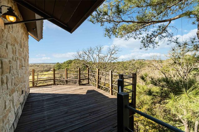 128 Kaupo DR, Bastrop, TX 78602