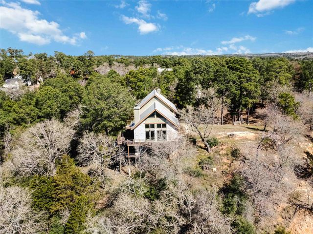 128 Kaupo DR, Bastrop, TX 78602
