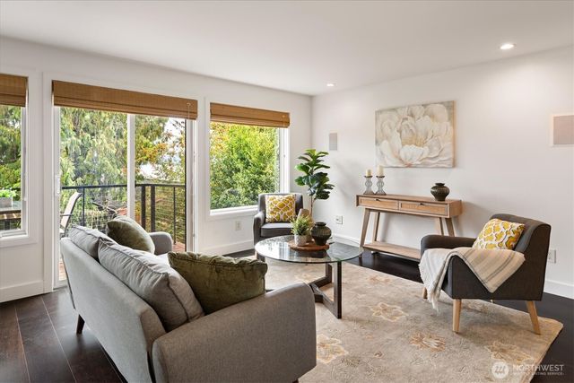1110 36th Avenue, Seattle, WA 98122