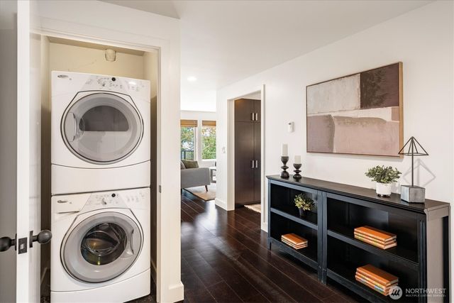 1110 36th Avenue, Seattle, WA 98122