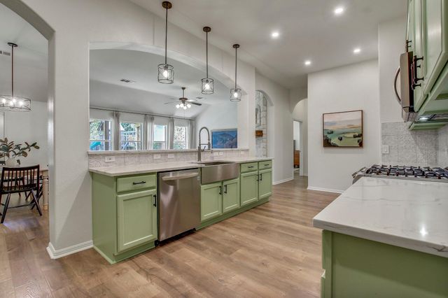 904 Oldwick Castle WAY, Pflugerville, TX 78660
