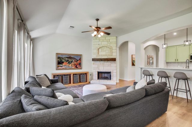 904 Oldwick Castle WAY, Pflugerville, TX 78660