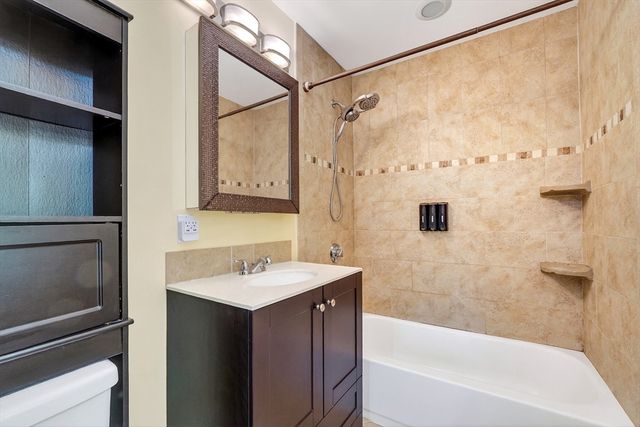 19 Sutcliffe Park, Newton, MA 02461