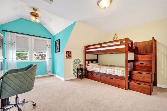 19 Sutcliffe Park, Newton, MA 02461