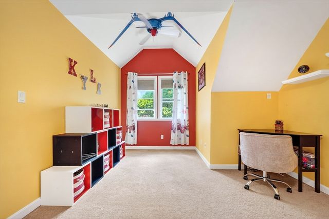 19 Sutcliffe Park, Newton, MA 02461