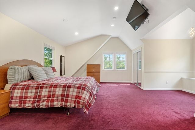 19 Sutcliffe Park, Newton, MA 02461