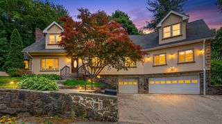 19 Sutcliffe Park, Newton, MA 02461